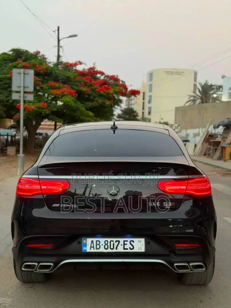 Mercedes-Benz C63 2017 Noir