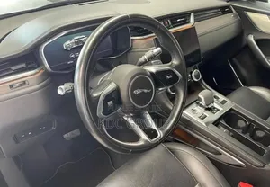 Jaguar F-Pace 2022 Noir