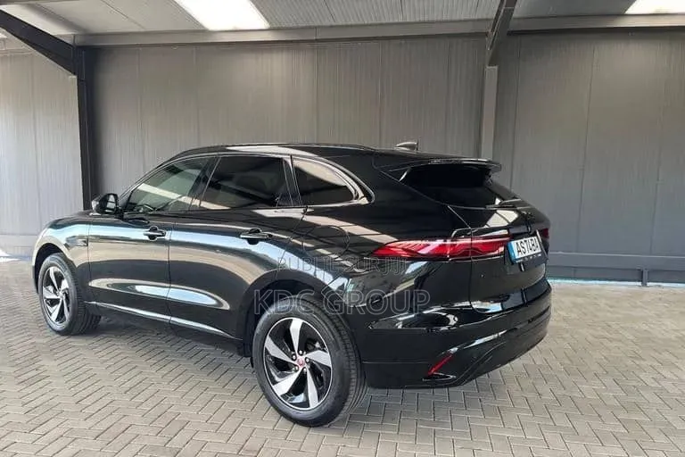 Jaguar F-Pace 2022 Noir