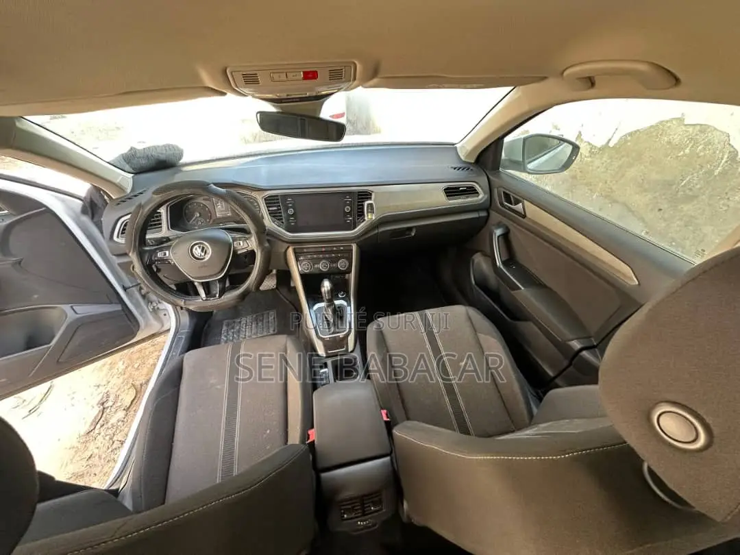 Volkswagen T-Roc 1.0 TSI 2021 Gris