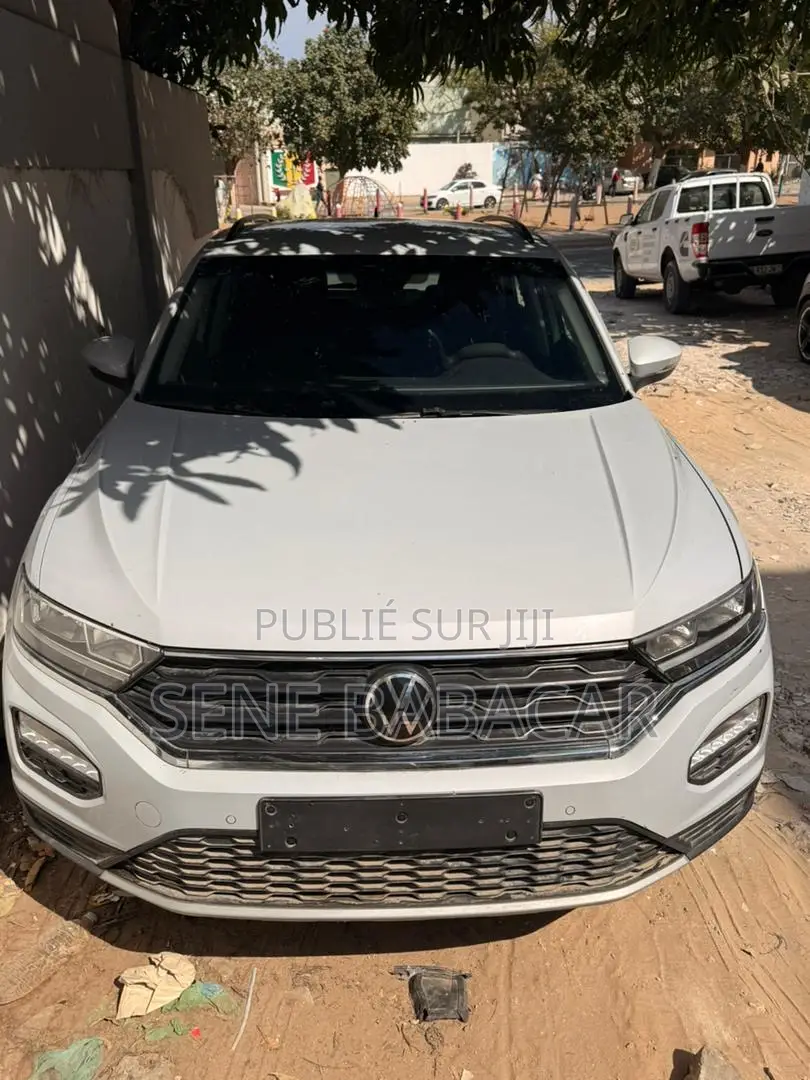 Volkswagen T-Roc 1.0 TSI 2021 Gris