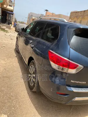 Nissan Pathfinder Platinum 4dr SUV (3.5L 6cyl CVT) 2014 Bleu