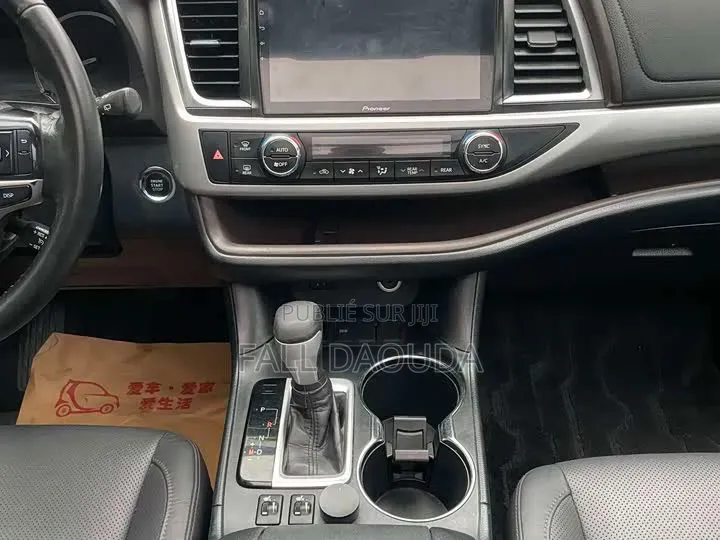 Toyota Highlander 2018 Blanc