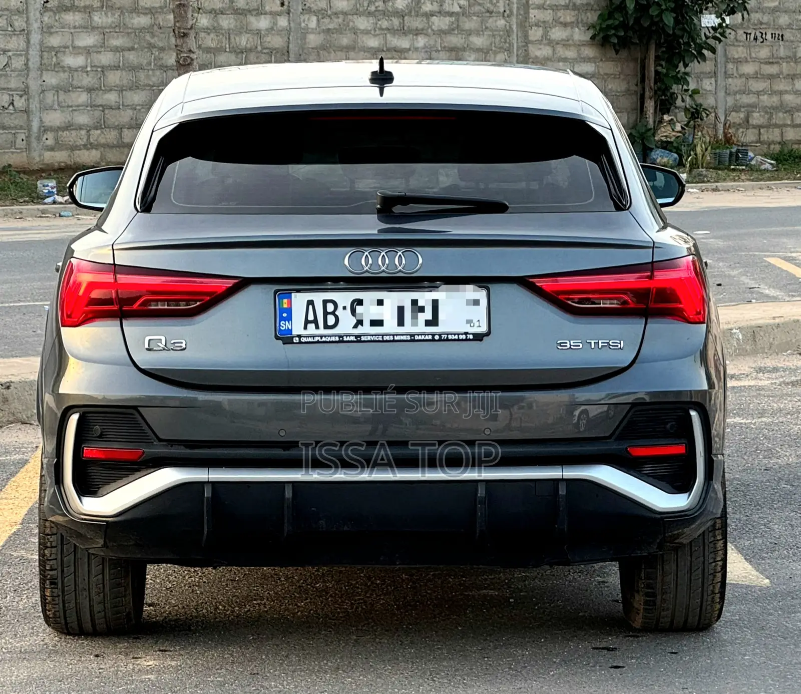 Audi Q3 2023 Gris