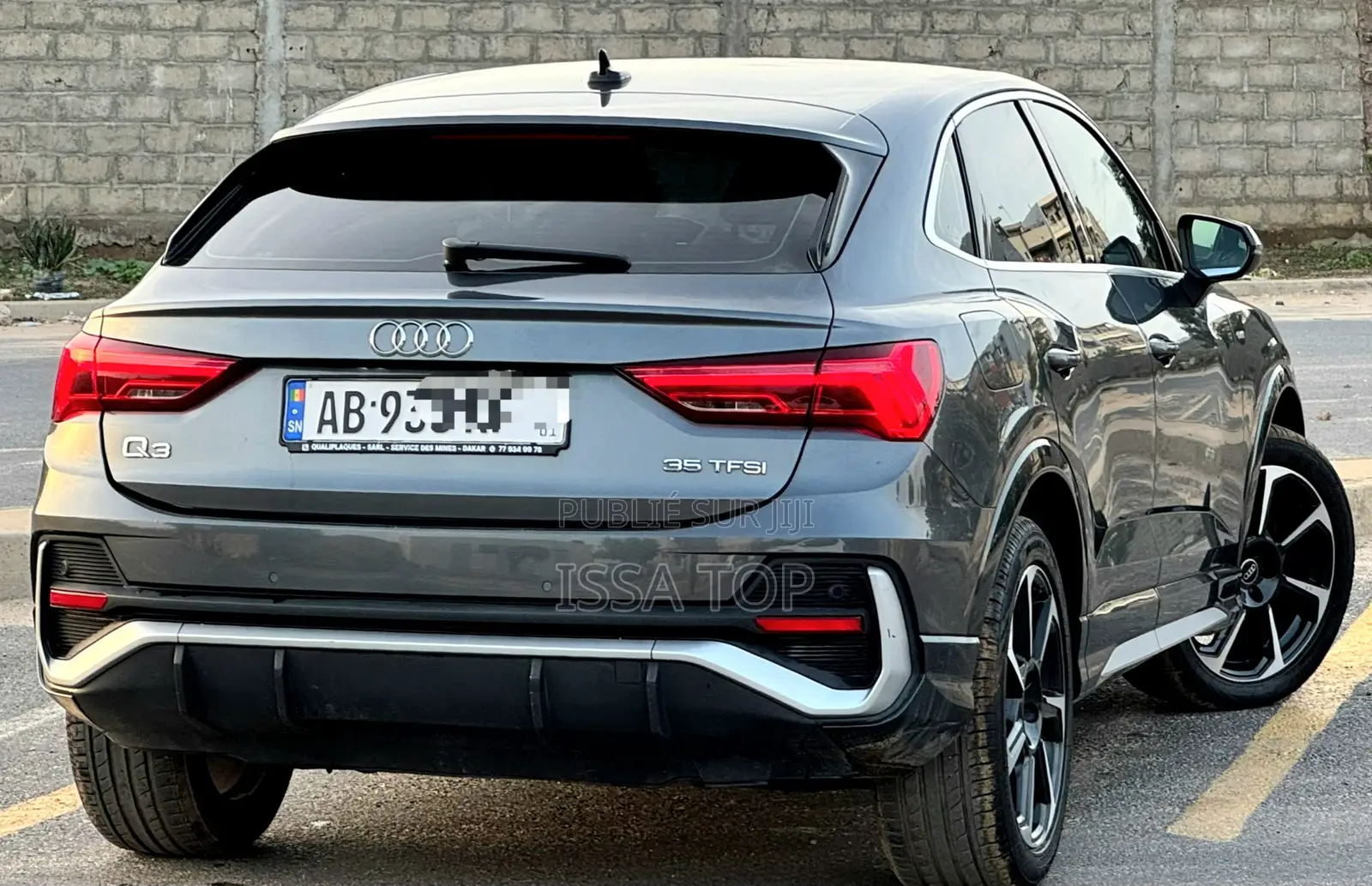 Audi Q3 2023 Gris