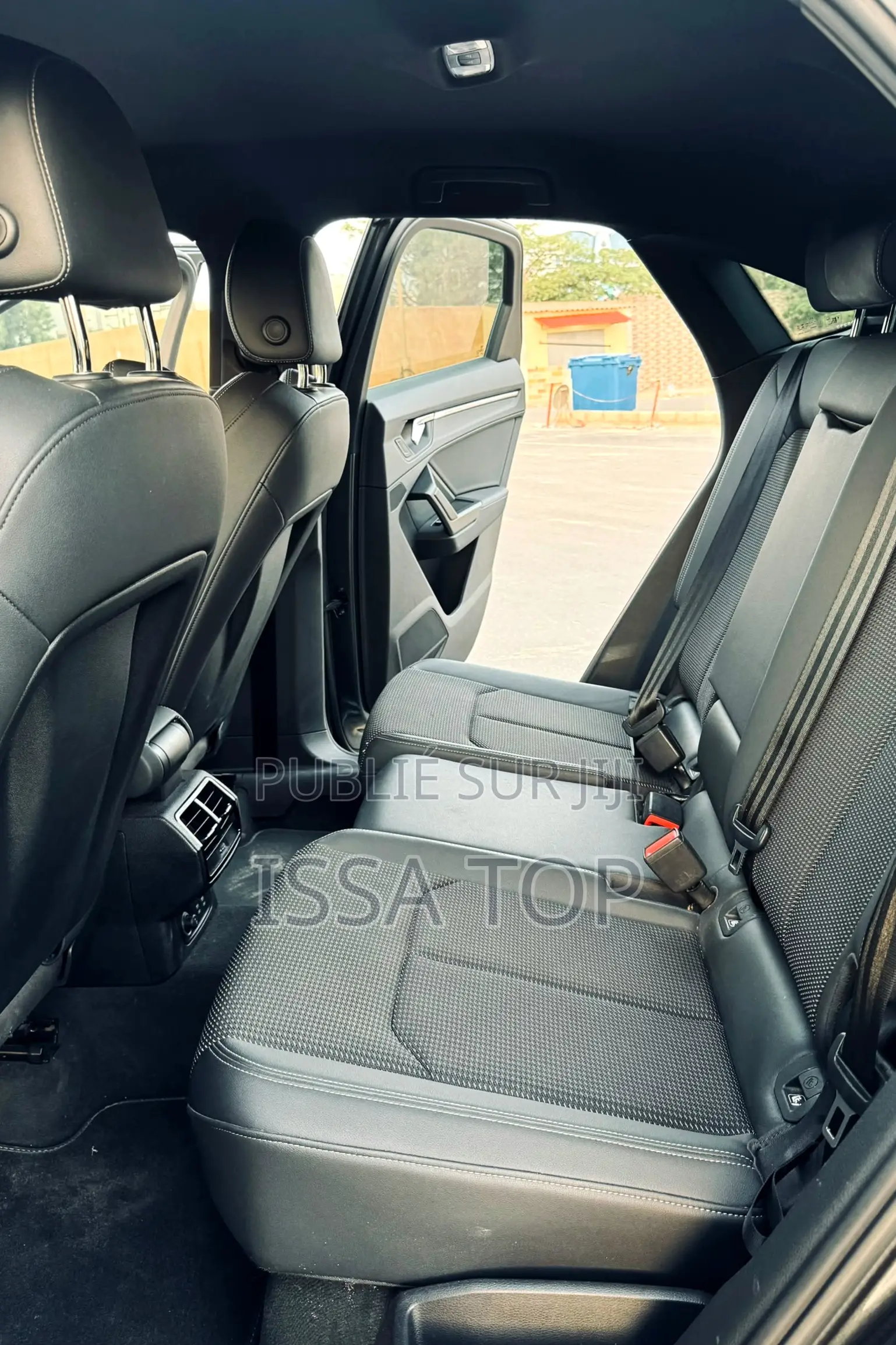 Audi Q3 2023 Gris