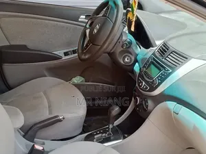 Hyundai Accent 2012 Autre