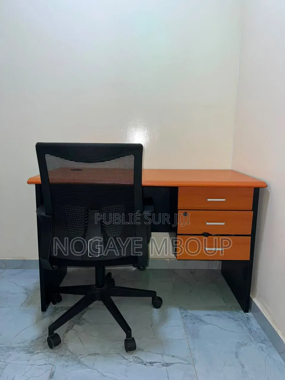 Ensemble Table Chaise De Bureau