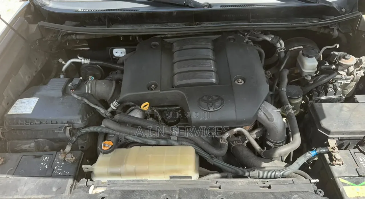 Toyota Land Cruiser Prado 2012 Gris