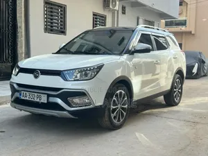 SsangYong Tivoli 2016 Blanc