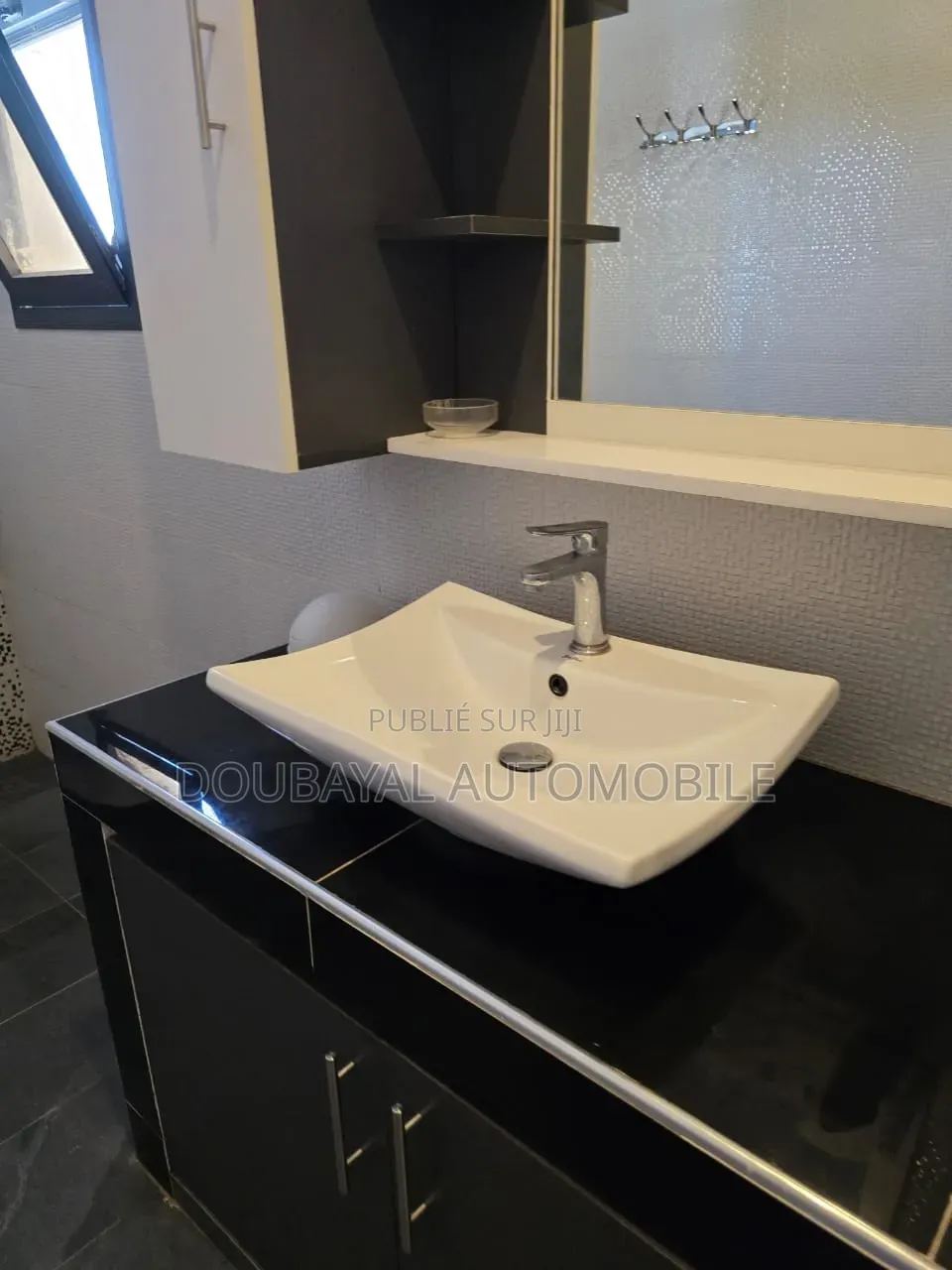 Meublé 3chbre Villa dans Somone, Thiès Sud à Vendre