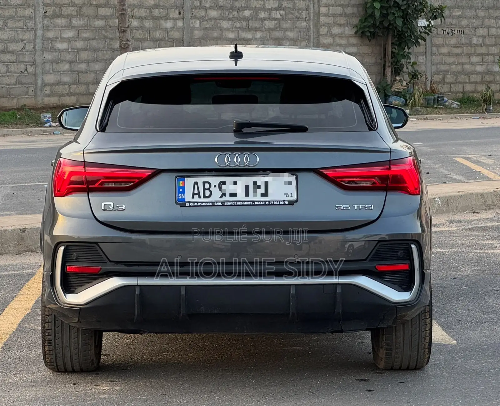 Audi Q3 2023 Gris