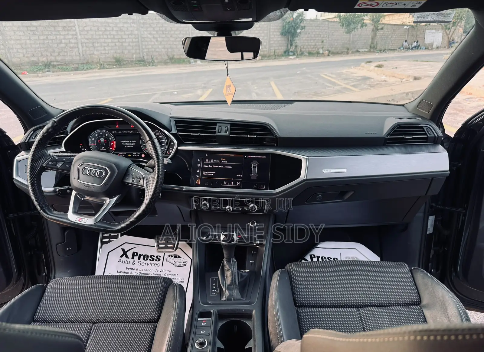 Audi Q3 2023 Gris