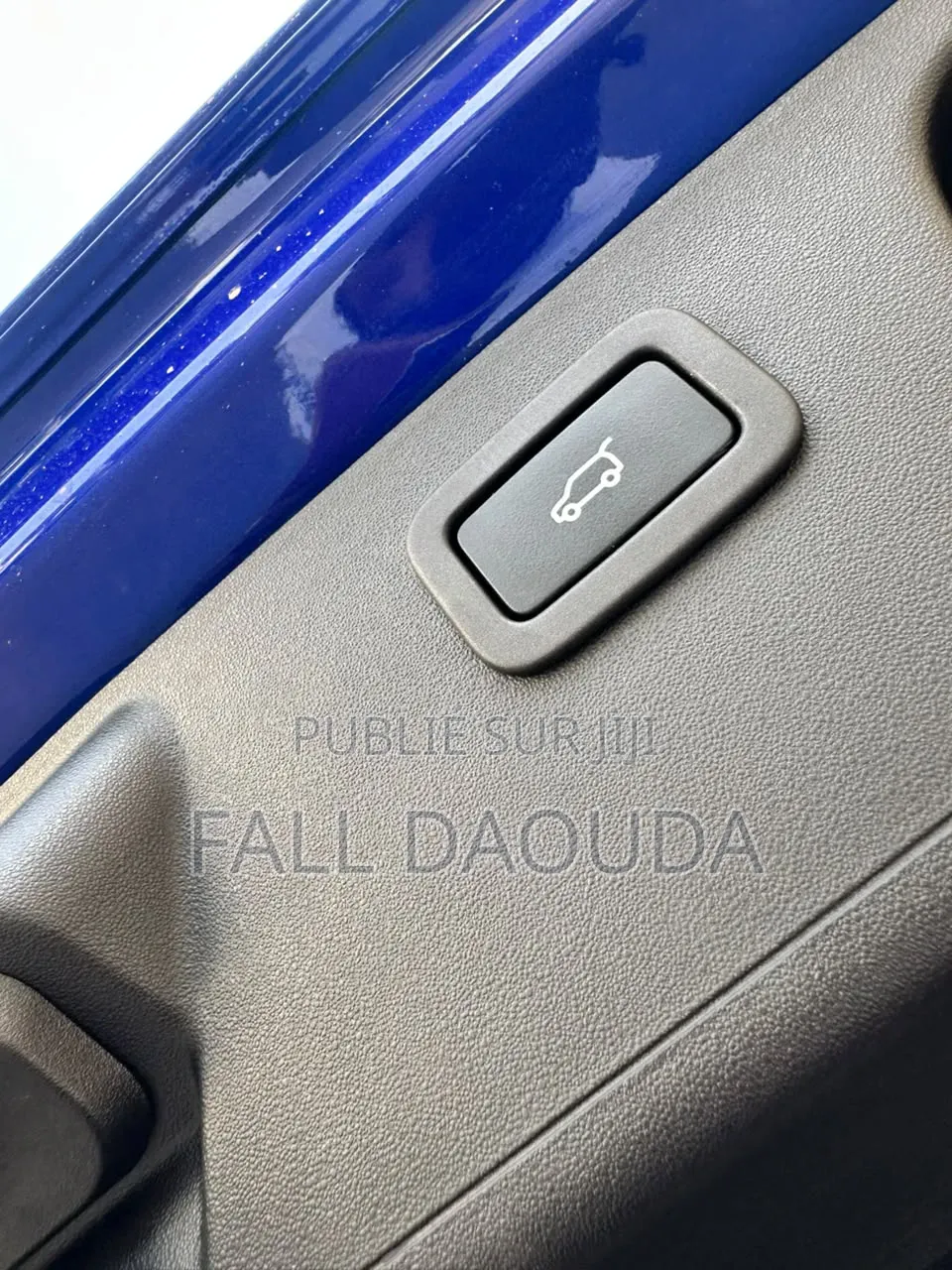 Jaguar E-Pace 2021 Bleu