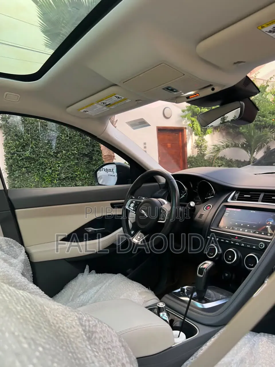 Jaguar E-Pace 2021 Bleu