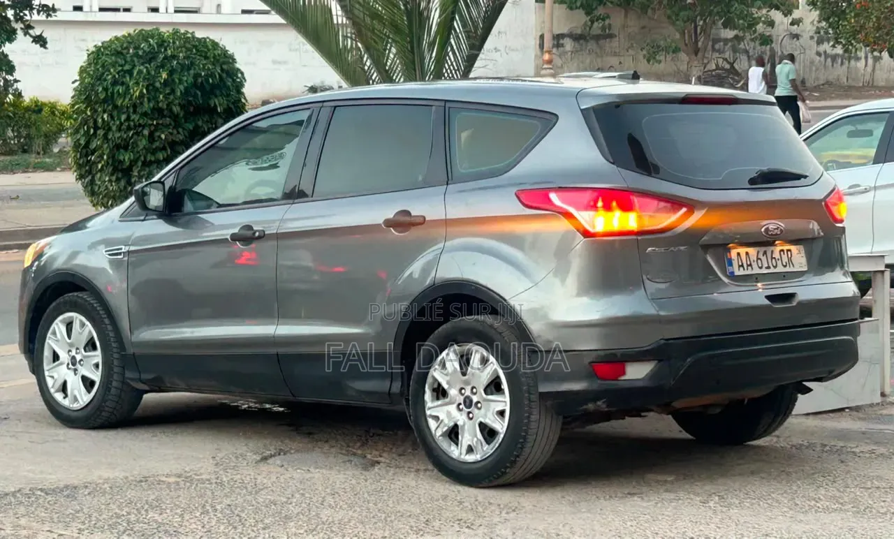 Ford Escape 2015 Gris