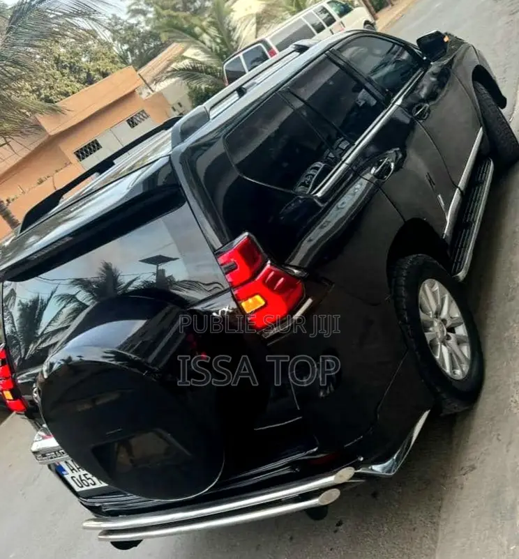 Toyota Land Cruiser Prado 2017 Noir