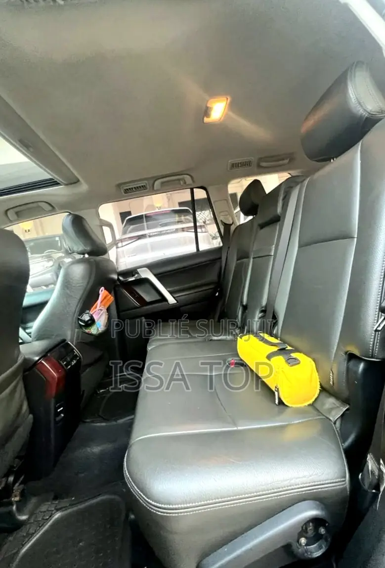 Toyota Land Cruiser Prado 2017 Noir
