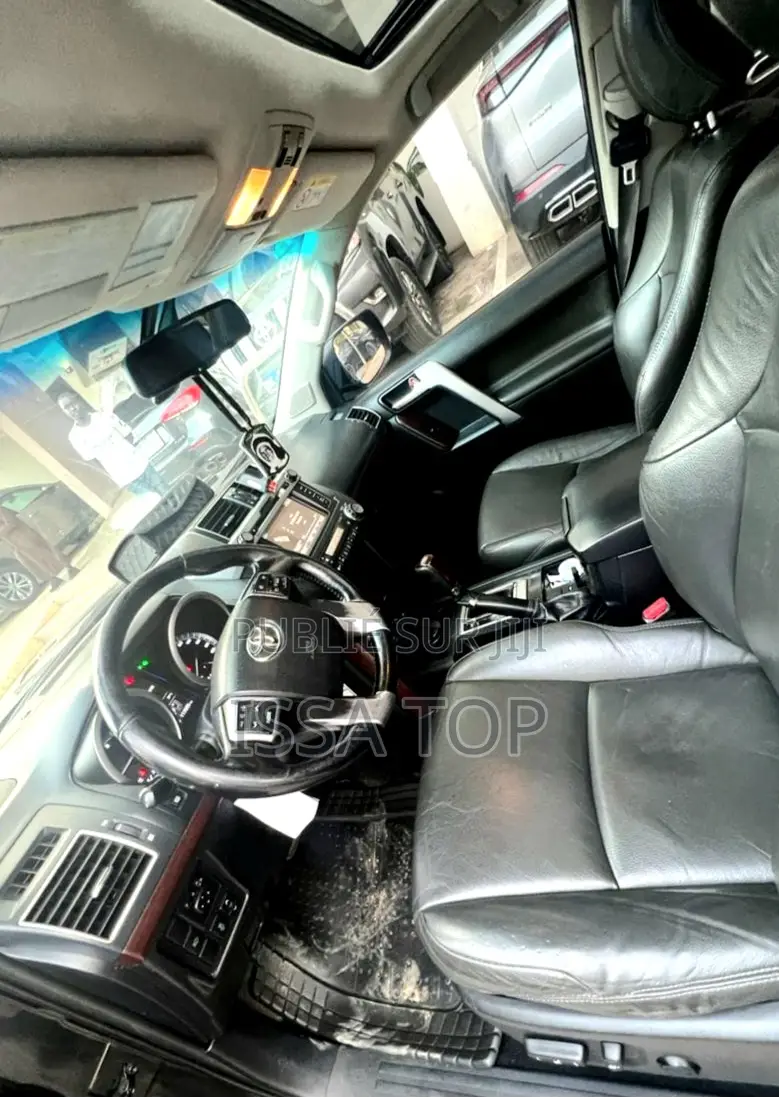 Toyota Land Cruiser Prado 2017 Noir