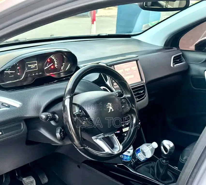 Peugeot 2008 2017 Gris