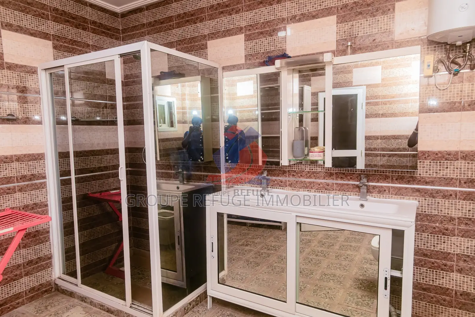 5chbre Appartement dans Groupe Refuge, Yoff à Louer