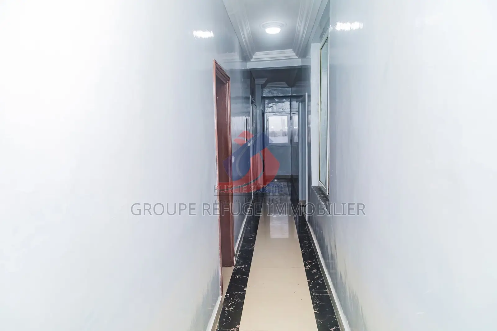 5chbre Appartement dans Groupe Refuge, Yoff à Louer