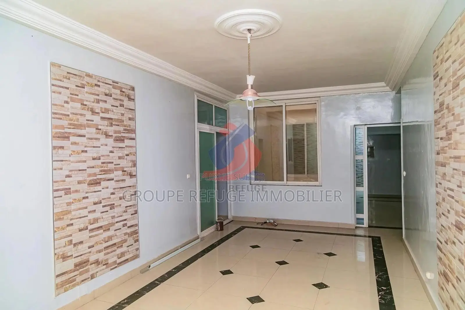 5chbre Appartement dans Groupe Refuge, Yoff à Louer