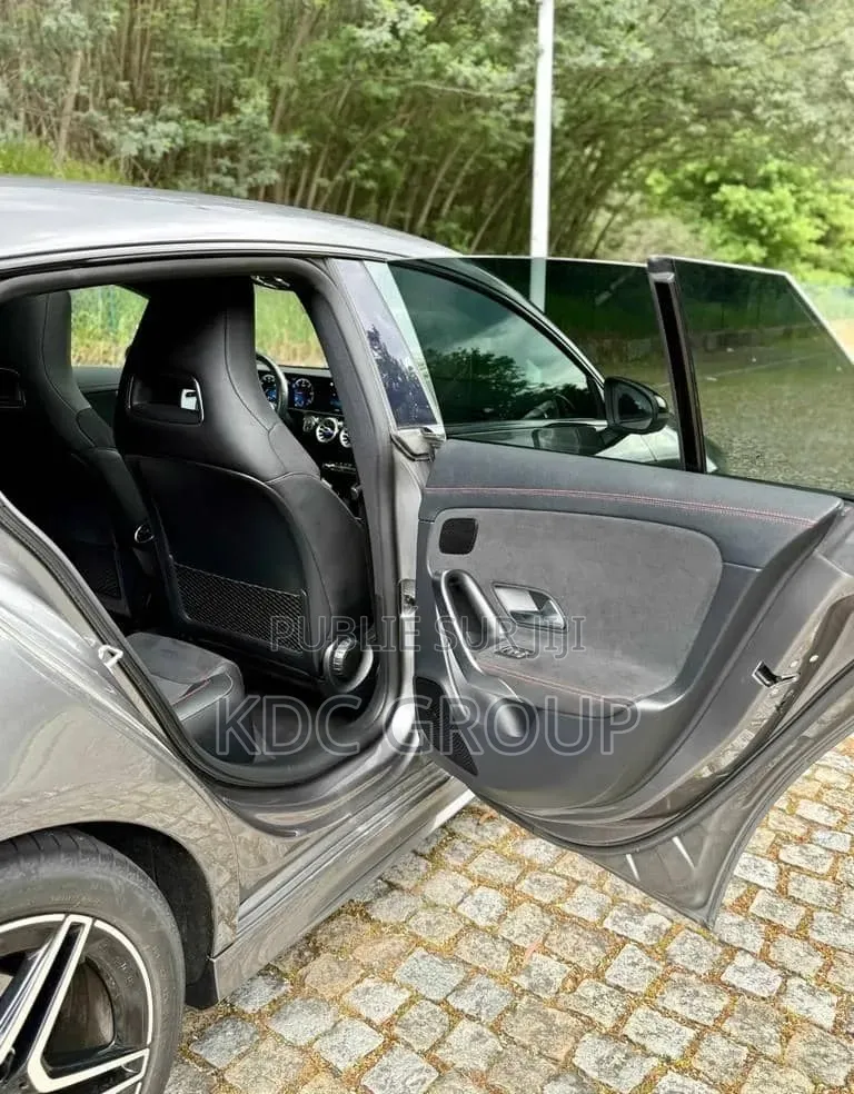 Mercedes-Benz CLA-Class 2020 Gris