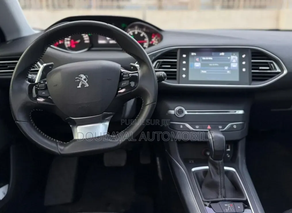 Peugeot 308 2017 Noir Mat