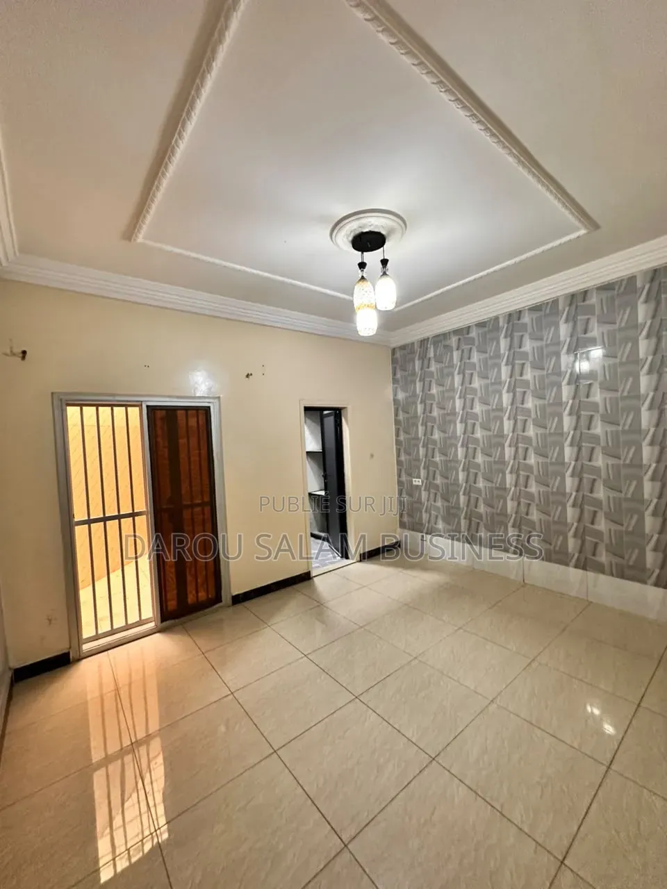 3chbre Appartement dans Ouest Foire, Yoff à Louer