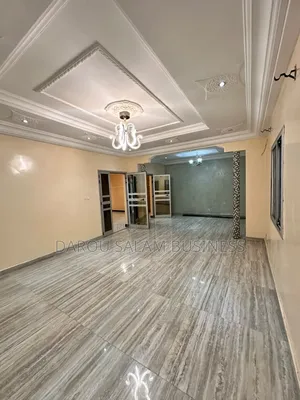 3chbre Appartement dans Ouest Foire, Yoff à Louer