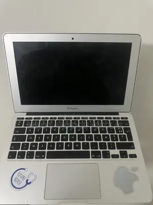 Ordinateur portable Apple MacBook Air 2015 8GB Intel SSD 128GB