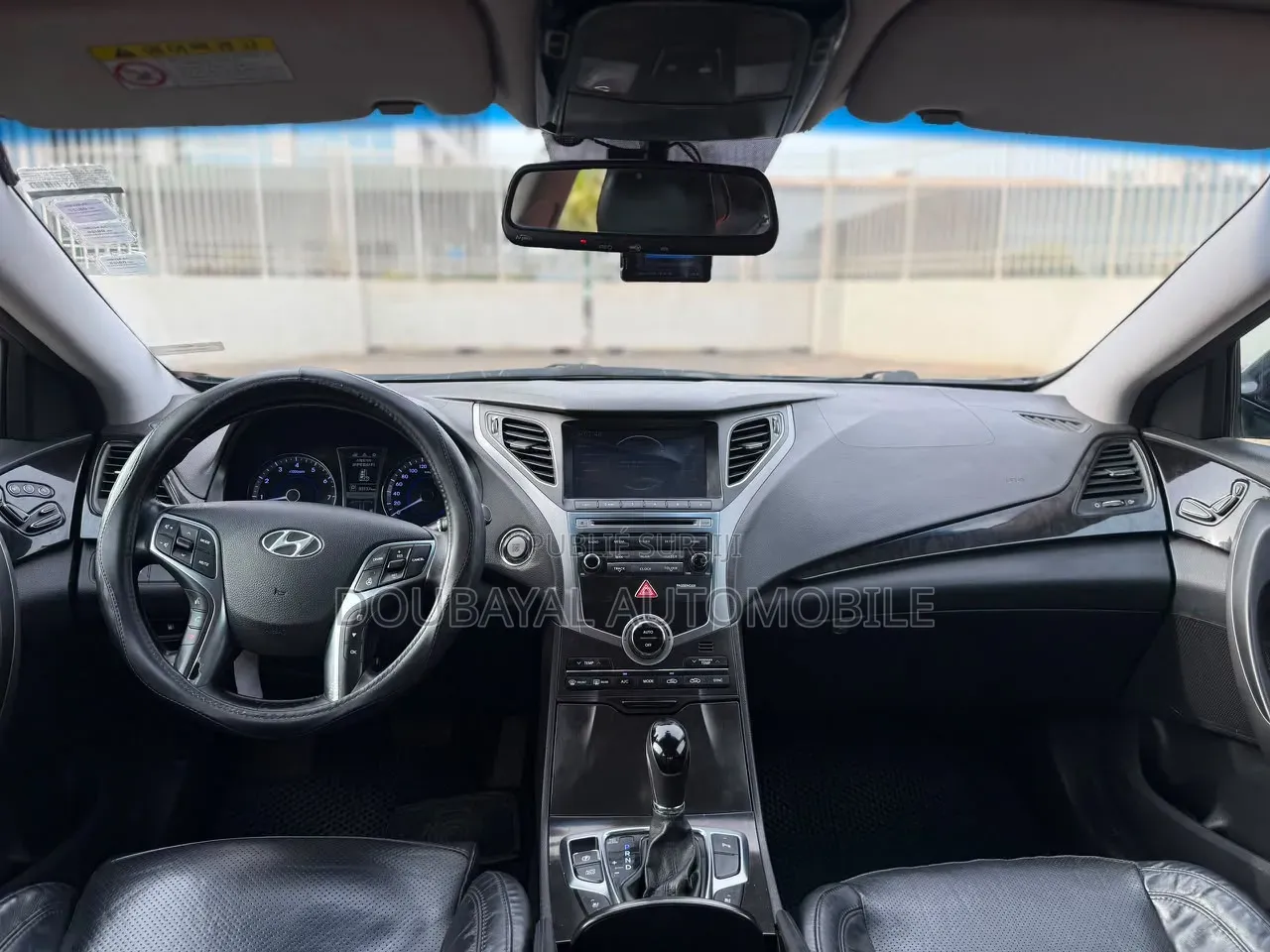 Hyundai Grandeur 2014 Noir Mat