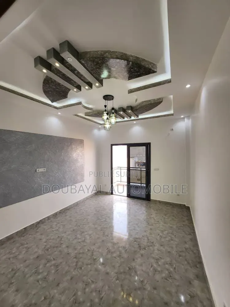4chbre Villa dans Golf Nord Marché, Guediawaye à Vendre