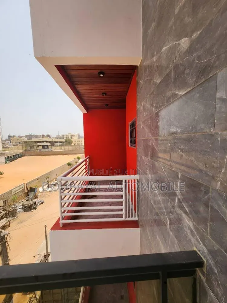4chbre Villa dans Golf Nord Marché, Guediawaye à Vendre