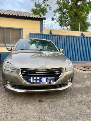 Peugeot 301 2016 Gris