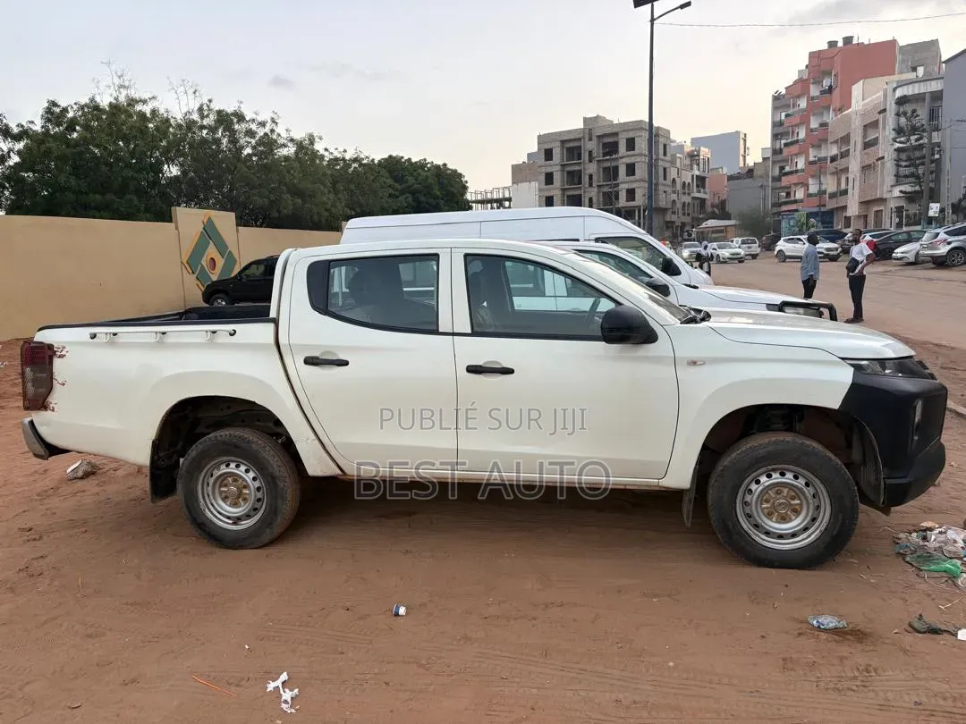 Mitsubishi L200 2022 Blanc
