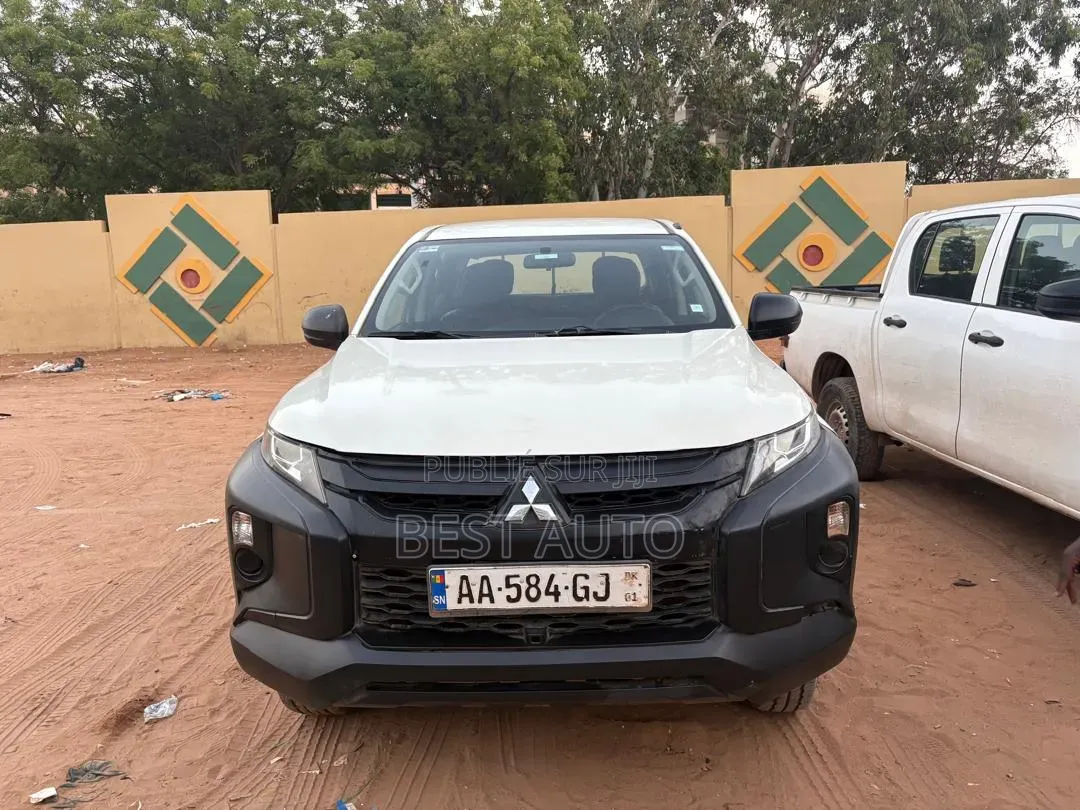 Mitsubishi L200 2022 Blanc