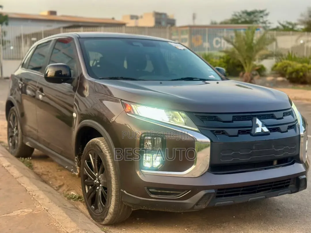Mitsubishi Outlander 2022 Marron