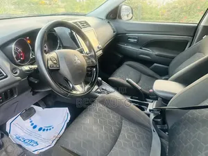 Mitsubishi Outlander 2022 Marron
