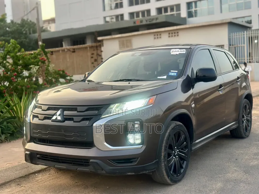 Mitsubishi Outlander 2022 Marron
