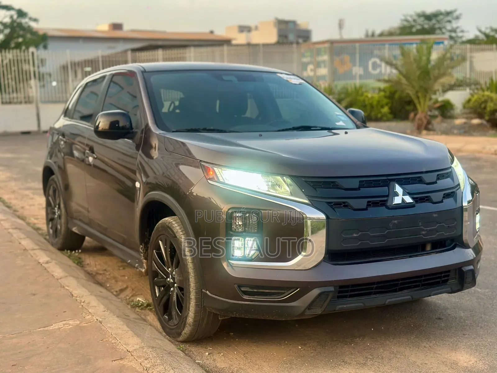 Mitsubishi Outlander 2022 Marron
