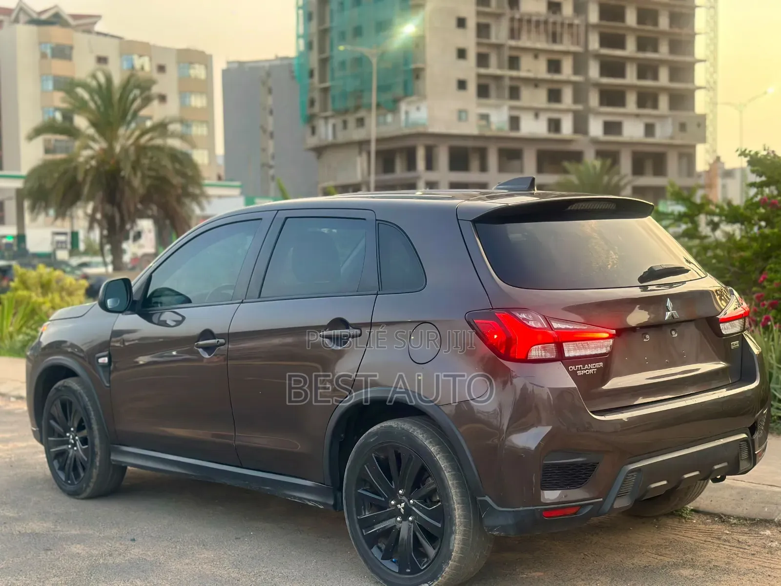 Mitsubishi Outlander 2022 Marron