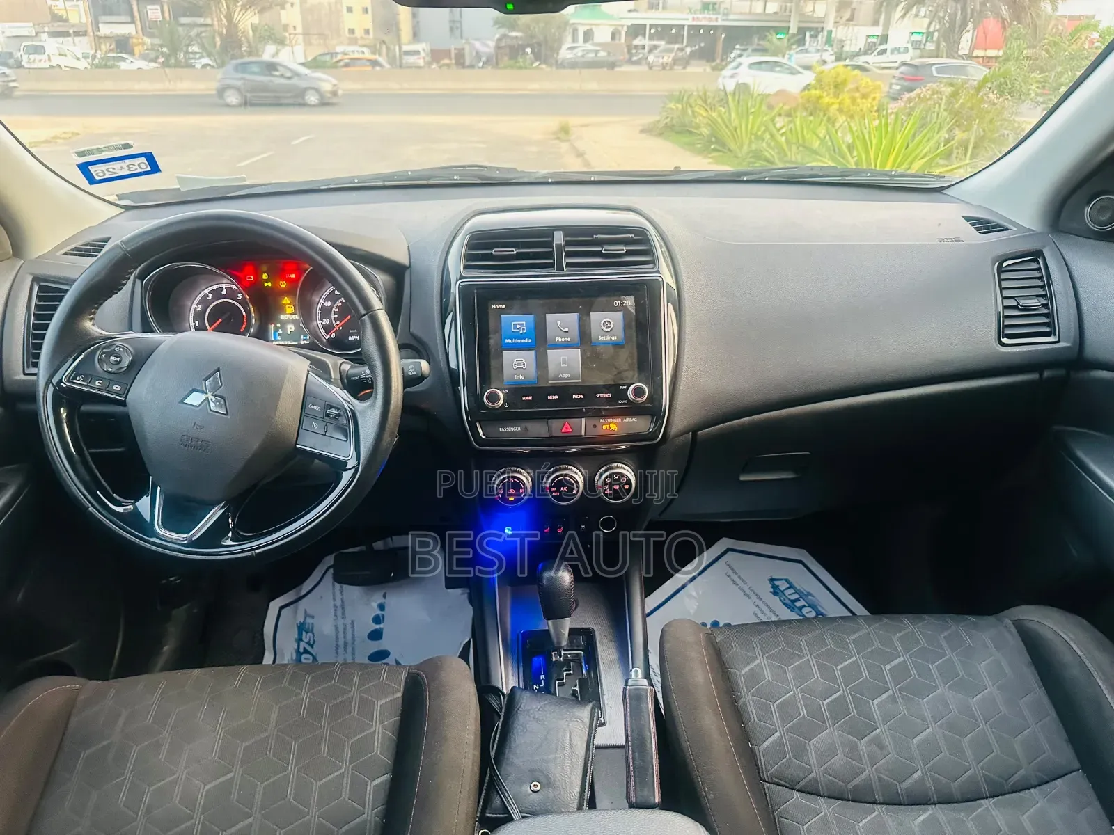 Mitsubishi Outlander 2022 Marron