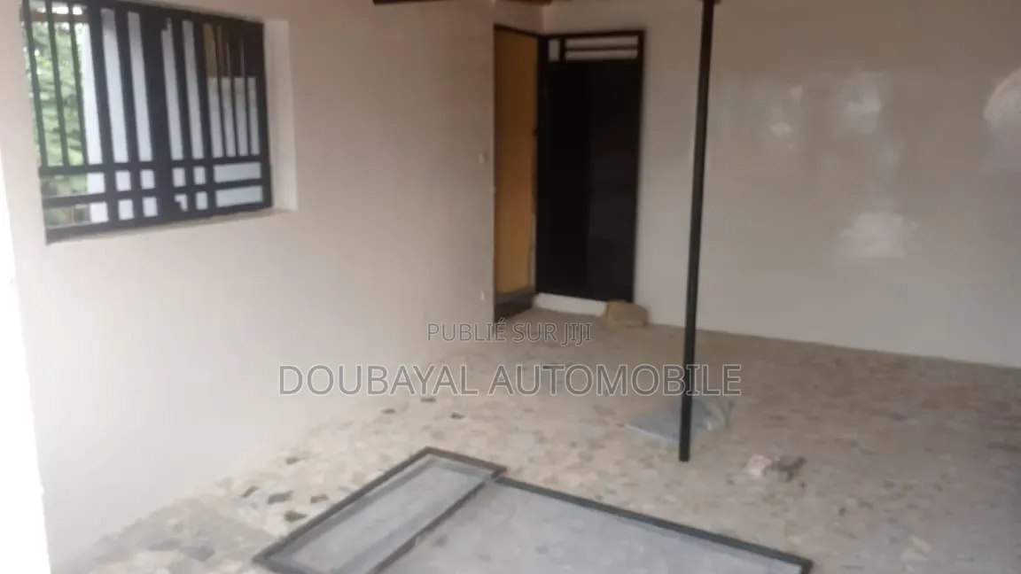 4chbre Villa dans Keur Mbaye, Niayes à Vendre