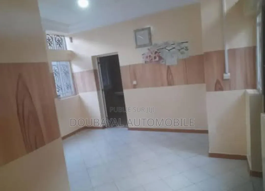 4chbre Villa dans Keur Mbaye, Niayes à Vendre