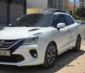 Hyundai Staria 2022 Blanc