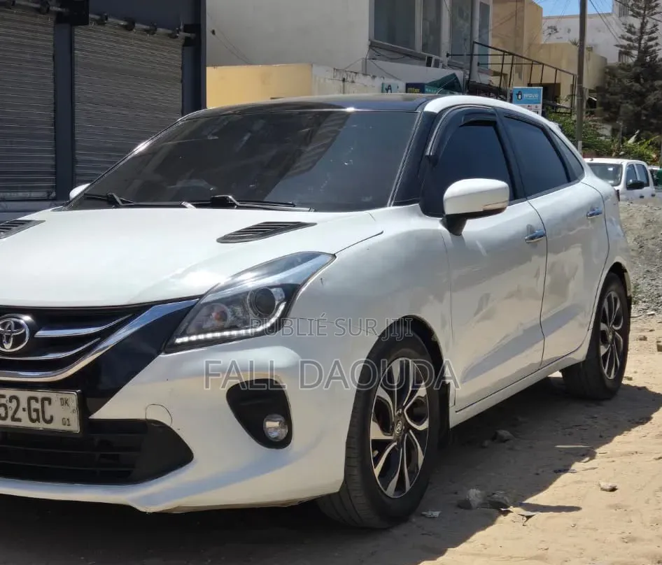 Hyundai Staria 2022 Blanc
