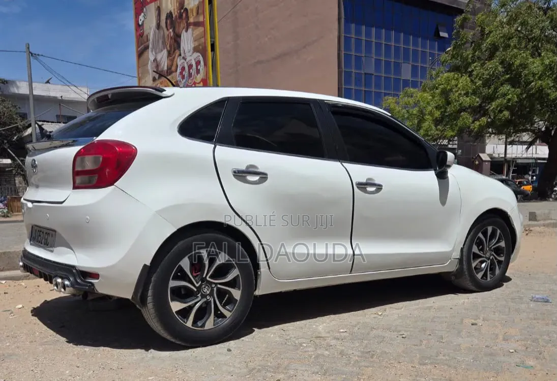 Hyundai Staria 2022 Blanc