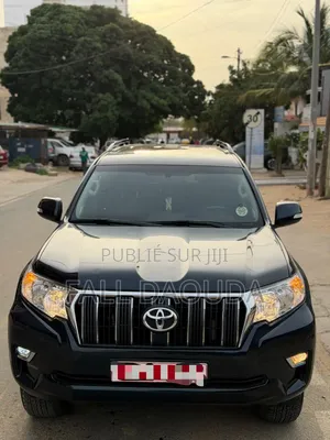 Toyota Land Cruiser Prado 2023 Noir
